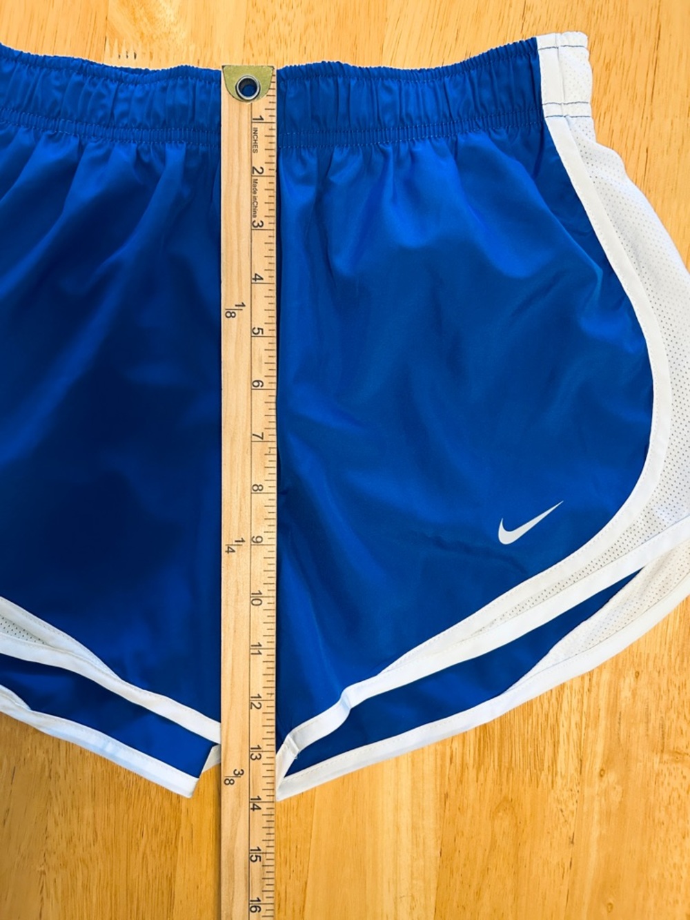 Nike Women’s Blue Athletic Shorts - Picture 8 of 8